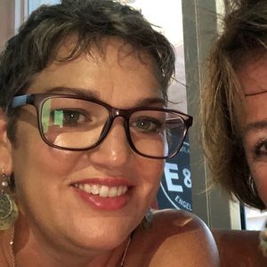 Meet your Posher, Dori